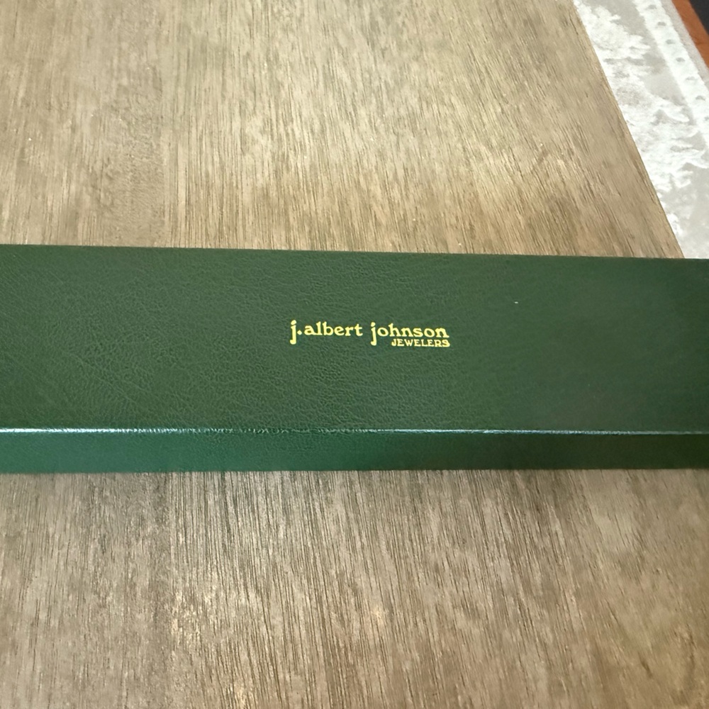 J. Albert Johnson Jewelers Green Box
